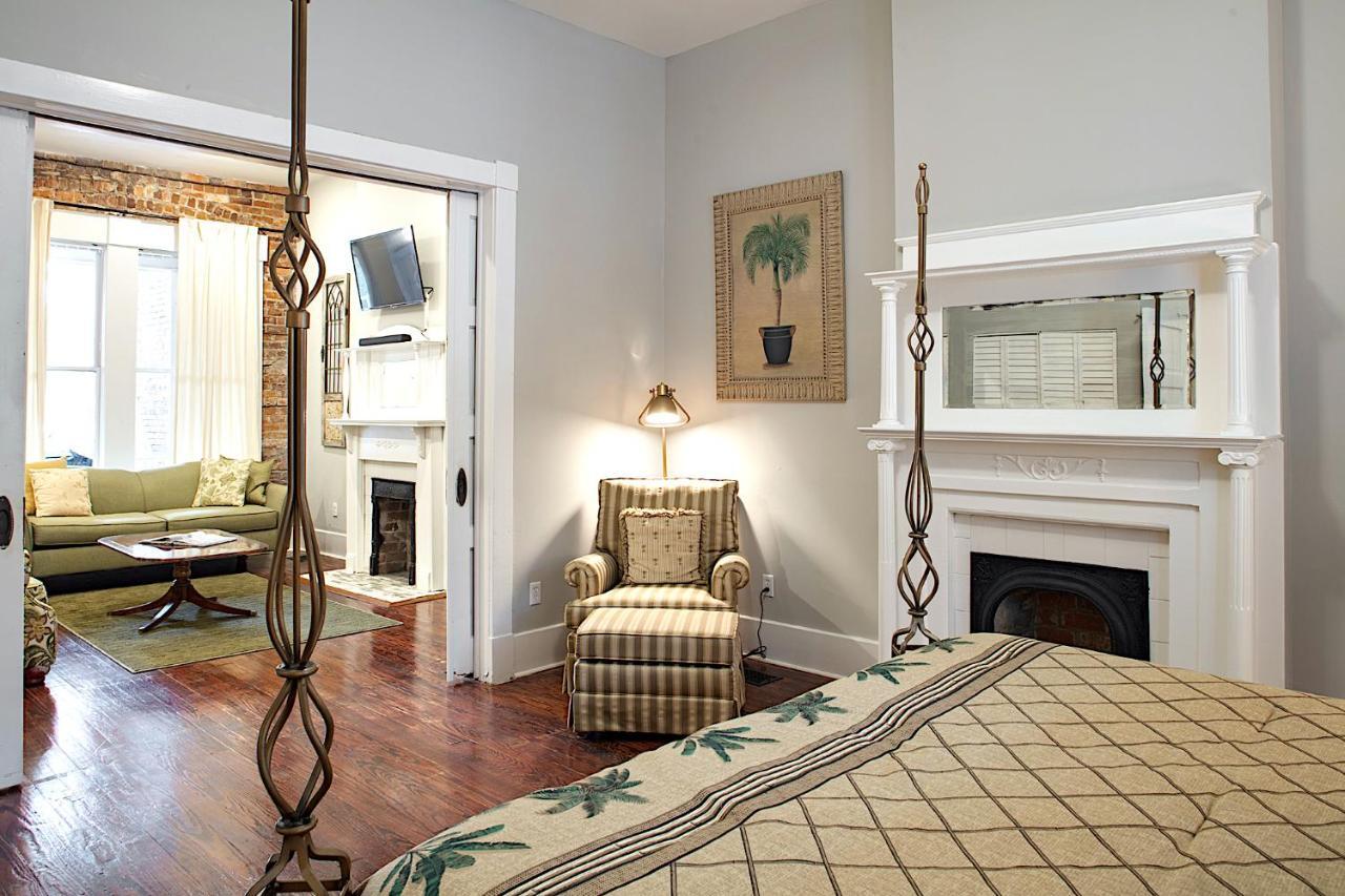 Newly Renovated Historic Savannah Townhome! Eksteriør bilde
